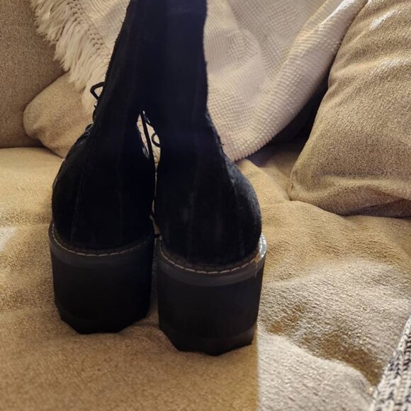 Suede Fluevog F Shoes (?) in black, size M12/W14 - Picture 5 of 8